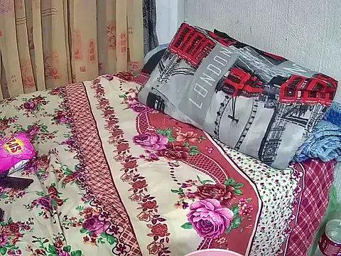 Snapshot of BlackBeauty2002 chatting on February 2026 08:27:01 PM BlackBeauty2002 online show from February 2026 08:27:01 PM