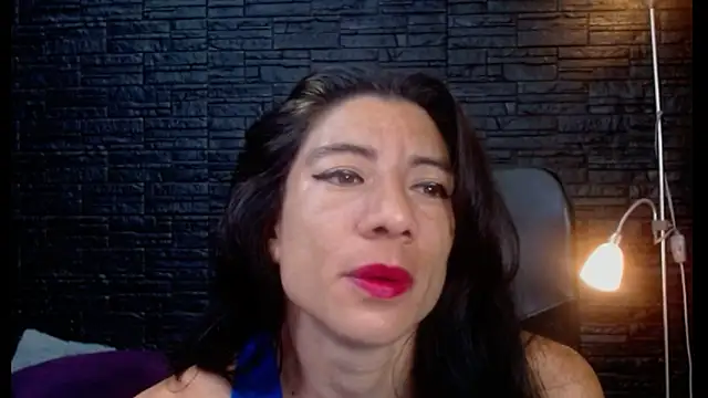 Snapshot of BrendaaCruz chatting on February 2026 12:11:01 PM BrendaaCruz online show from February 2026 12:11:01 PM