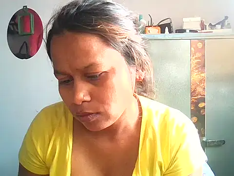 02Hot-Queen online show from February 2026 05:05:02 AM