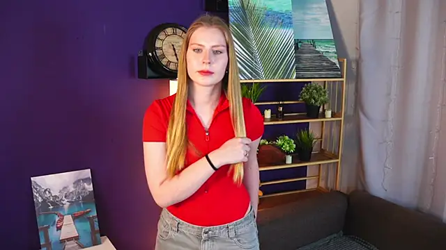 Snapshot of CharityKhamo chatting on February 2026 07:51:01 AM CharityKhamo online show from February 2026 07:51:01 AM