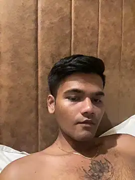 Dazzling dude online show from April 2026 08:29:01 PM