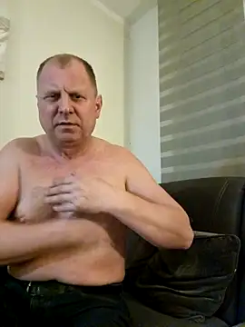 Snapshot of Demik71 chatting on March 2026 11:33:01 PM Demik71 online show from March 2026 11:33:01 PM