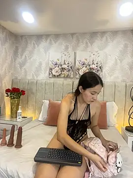 Snapshot of Brisa_Silva chatting on June 2026 11:48:02 AM Brisa Silva online show from June 2026 11:48:02 AM