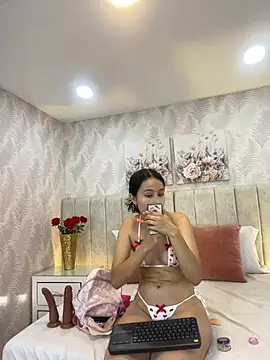 Snapshot of Brisa_Silva chatting on July 2026 11:51:02 AM Brisa Silva online show from July 2026 11:51:02 AM