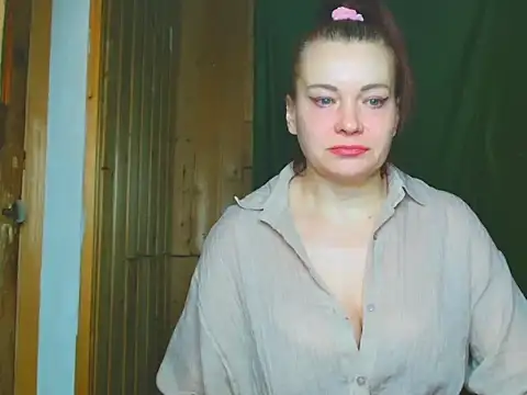 Snapshot of Milana9732 chatting on February 2026 08:54:01 PM Milana9732 online show from February 2026 08:54:01 PM