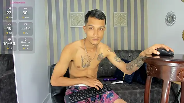 Max and anny online show from February 2026 12:03:01 PM