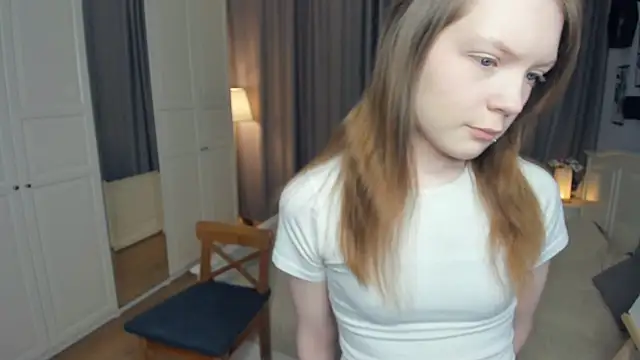 LavenderMitten online show from March 2026 08:19:01 AM