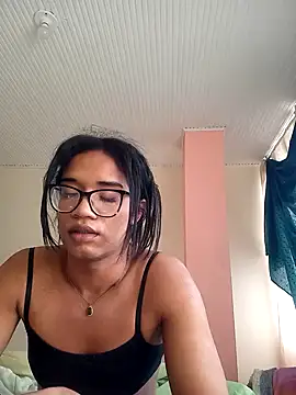 Snapshot of horny_brii chatting on June 2026 08:44:01 PM horny brii online show from June 2026 08:44:01 PM