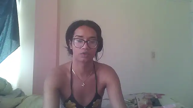 Snapshot of horny_brii chatting on July 2026 04:46:01 PM horny brii online show from July 2026 04:46:01 PM