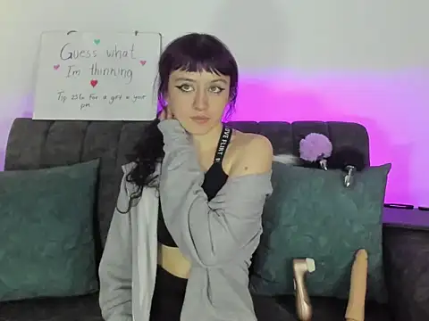 Snapshot of velmoon chatting on February 2026 06:03:01 PM velmoon online show from February 2026 06:03:01 PM