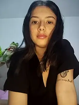 Aurora Pearl online show from February 2026 10:03:02 PM