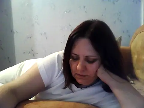 Snapshot of LockyCharm111 chatting on May 2026 06:42:02 PM LockyCharm111 online show from May 2026 06:42:02 PM
