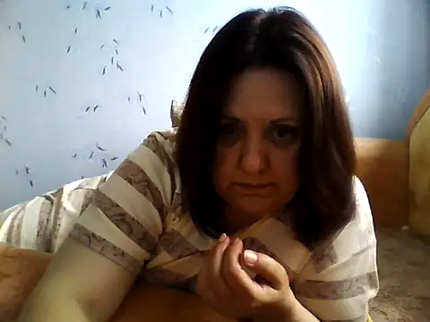 Snapshot of LockyCharm111 chatting on June 2026 05:00:01 AM LockyCharm111 online show from June 2026 05:00:01 AM