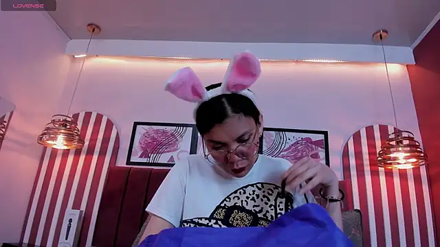 candice johnss online show from February 2026 12:34:01 PM