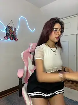 Snapshot of VelariaSoft chatting on February 2026 02:33:01 PM VelariaSoft online show from February 2026 02:33:01 PM