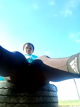 Snapshot of MrsTrina chatting on March 2026 05:46:01 AM MrsTrina online show from March 2026 05:46:01 AM