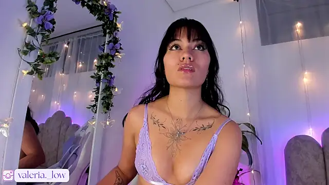 Snapshot of Nahialov chatting on February 2026 01:56:02 AM Nahialov online show from February 2026 01:56:02 AM