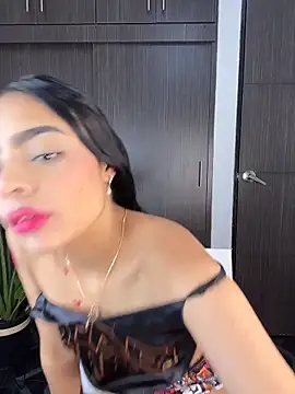 DiaNoireXXX online show from February 2026 05:20:01 PM