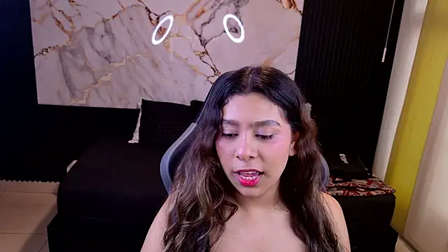 Sophie19   online show from February 2026 12:12:01 PM