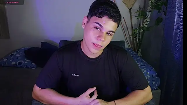 eithan jonnes online show from April 2026 09:29:02 PM