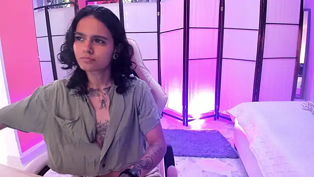 Julianne 7 online show from March 2026 08:26:01 PM