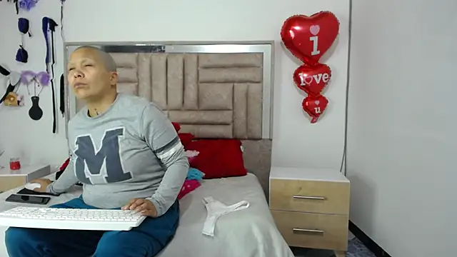 nat evans8 online show from March 2026 10:05:01 PM