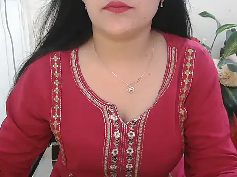 Snapshot of _chitranshi chatting on June 2026 05:18:01 AM chitranshi online show from June 2026 05:18:01 AM