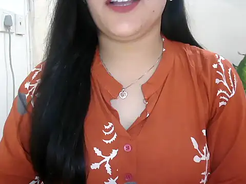 Snapshot of _chitranshi chatting on June 2026 06:07:01 AM chitranshi online show from June 2026 06:07:01 AM