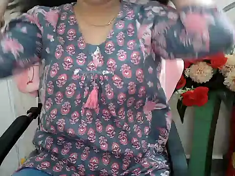 Snapshot of _chitranshi chatting on July 2026 05:14:02 AM chitranshi online show from July 2026 05:14:02 AM