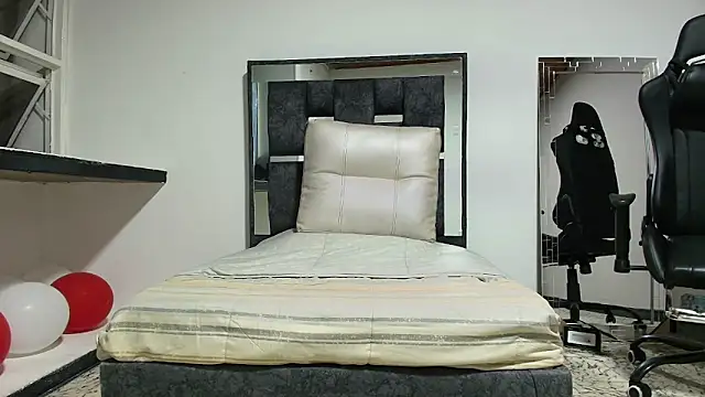 Noah-JONES online show from February 2026 03:46:02 AM