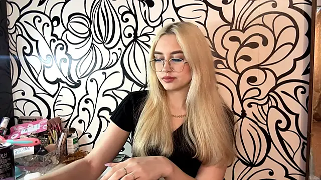 Snapshot of Kat_Catherine chatting on March 2026 11:12:01 AM Kat Catherine online show from March 2026 11:12:01 AM