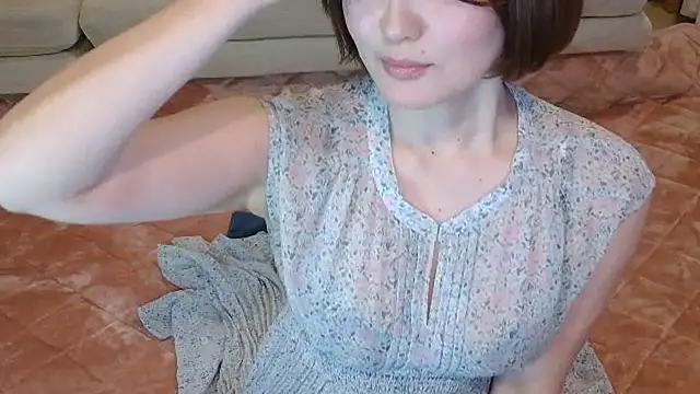 Snapshot of AI_channnnn chatting on March 2026 07:32:02 AM AI channnnn online show from March 2026 07:32:02 AM