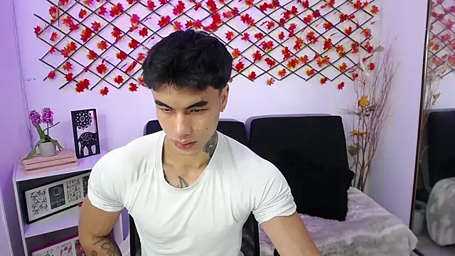 Snapshot of IanWest_ chatting on February 2026 12:15:02 PM IanWest online show from February 2026 12:15:02 PM