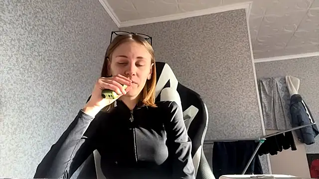 Sweety Burger online show from February 2026 12:15:01 PM