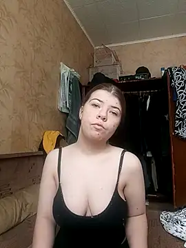 Snapshot of EvaTallor chatting on February 2026 06:20:02 AM EvaTallor online show from February 2026 06:20:02 AM