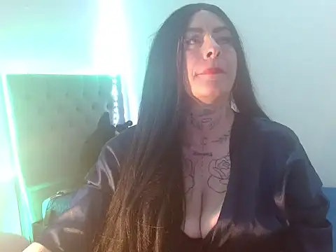 mia vantt online show from March 2026 09:52:01 PM