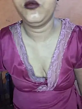 Snapshot of Nency_Love143 chatting on July 2026 07:17:01 PM Nency Love143 online show from July 2026 07:17:01 PM