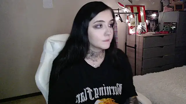 Snapshot of Rin_Tozier chatting on July 2026 10:22:01 PM Rin Tozier online show from July 2026 10:22:01 PM