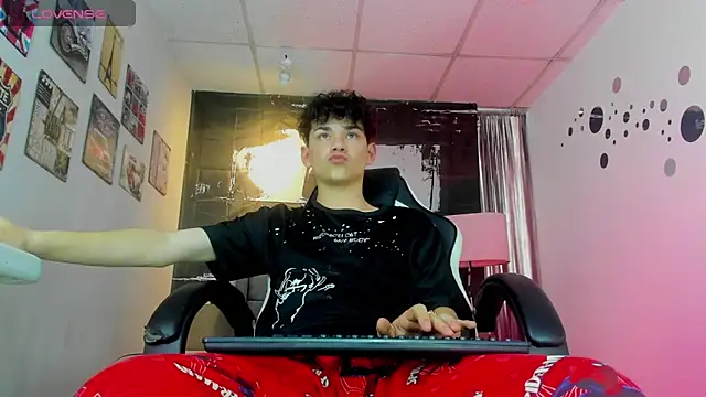 Snapshot of Philippsx chatting on April 2026 09:26:02 PM Philippsx online show from April 2026 09:26:02 PM