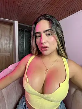Snapshot of Miilana_ chatting on June 2026 12:09:02 AM Miilana online show from June 2026 12:09:02 AM