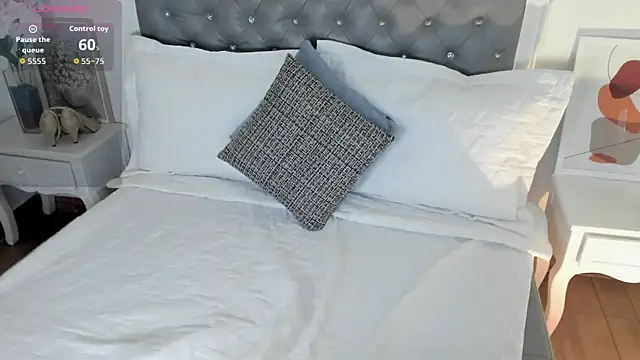 Aisha Haddad online show from March 2026 02:24:01 PM