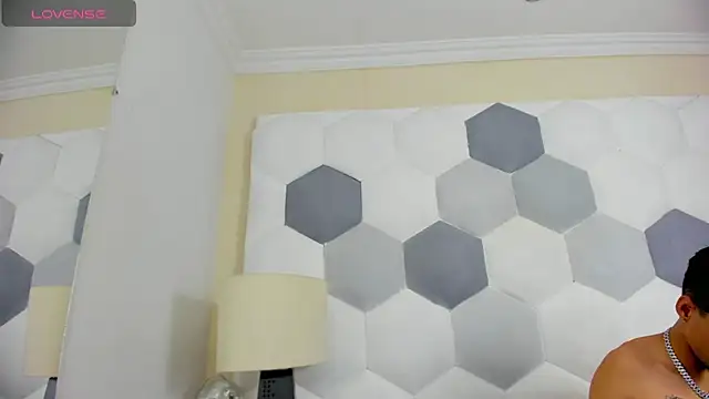 Davi Ponce online show from February 2026 03:57:01 AM