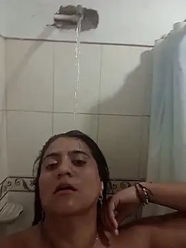 SoolLunaa online show from March 2026 10:13:01 PM