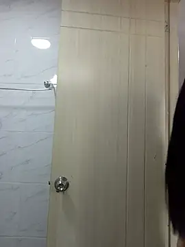 Snapshot of miss_walkert chatting on May 2026 09:35:02 PM miss walkert online show from May 2026 09:35:02 PM
