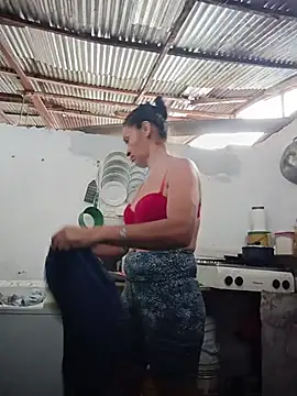 Layla Zaid online show from May 2026 01:05:01 PM