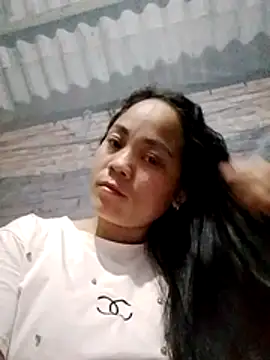 Snapshot of molly-xx chatting on February 2026 07:21:02 PM molly-xx online show from February 2026 07:21:02 PM