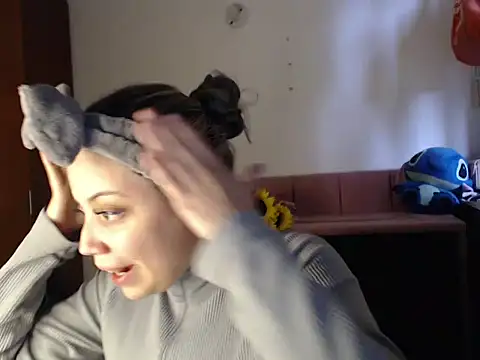 alaina blesssed online show from February 2026 09:44:01 PM