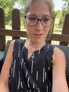Snapshot of blondie-27 chatting on July 2026 12:31:01 PM blondie-27 online show from July 2026 12:31:01 PM