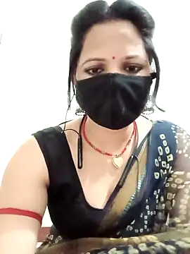 Snapshot of karishma_Bhabhi chatting on April 2026 07:18:01 PM karishma Bhabhi online show from April 2026 07:18:01 PM