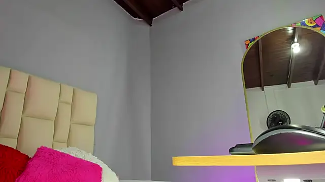 Snapshot of Zaphiro__Sky chatting on February 2026 08:43:02 AM Zaphiro Sky online show from February 2026 08:43:02 AM